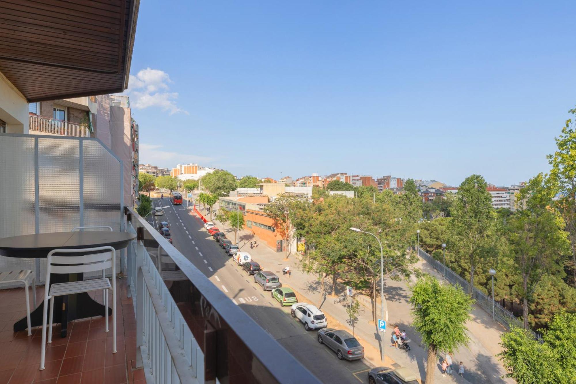 Lodging Apartments Guell Gaudi برشلونة المظهر الخارجي الصورة